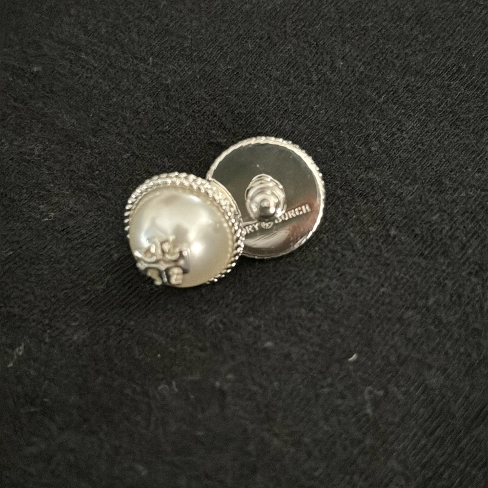 White studs